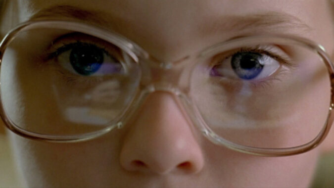 THE KEY TO CHARACTER DESCRIPTION: VIVID, REVEALING DETAILS